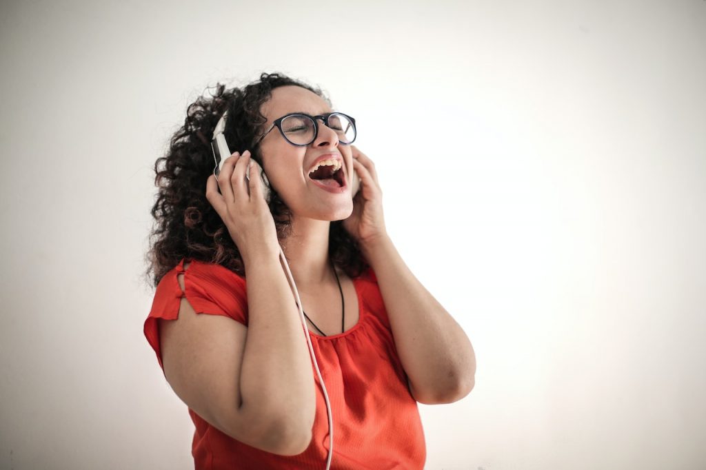 a lady singing a song